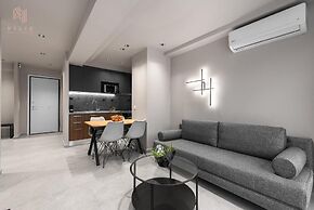 Big Apple, Nilie Hospitality MGMT