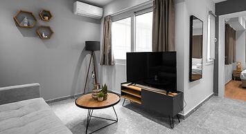 Big Apple, Nilie Hospitality MGMT