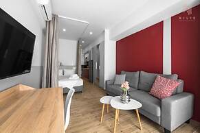 Big Apple, Nilie Hospitality MGMT