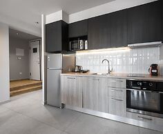 Big Apple, Nilie Hospitality MGMT