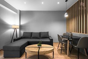 Big Apple, Nilie Hospitality MGMT