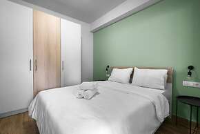 Big Apple, Nilie Hospitality MGMT