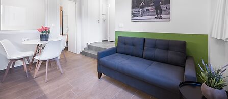 Big Apple, Nilie Hospitality MGMT