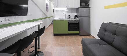 Big Apple, Nilie Hospitality MGMT