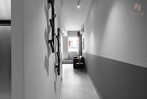 Big Apple 4 Nilie Hospitality MGMT