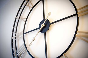 Coventry- Jenner Pet Friendly 2 Bedroom Apartment