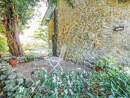 Old Blacksmiths Cottage