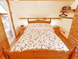 Old Blacksmiths Cottage