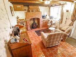 Old Blacksmiths Cottage