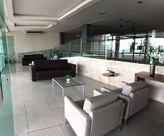 Happy Hotel Manaíra