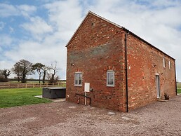 Acacia Barn