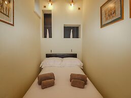 2 The Old Coach House