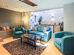 2 The Old Coach House