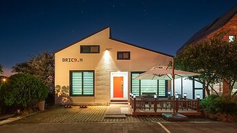 Jeju Brickninemansion