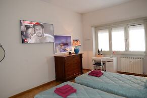 Emilio's Home Entire Apartament up to 7