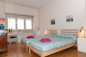 Emilio's Home Entire Apartament up to 7