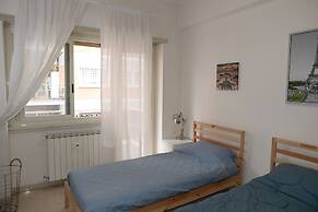 Emilio's Home Entire Apartament up to 7