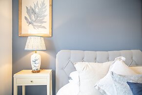 Immaculate 4-bed House 5mins Walk to Village Shop