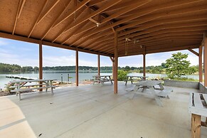 563wonderlnddncb - Wonderland Cove