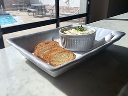 Aggieland Boutique Hotel