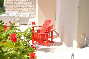 Magnificent 4 Bedroom Villa With Swimming Pool