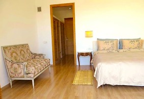 Splendid Villa With sea View