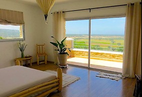 Splendid Villa With sea View