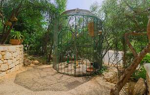 13 Bedroom Villa With Heated Pool, Golf Course, Seaside