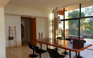 13 Bedroom Villa With Heated Pool, Golf Course, Seaside