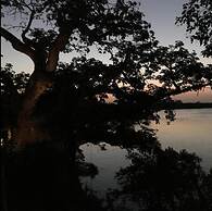 Rock and Sea Bubble Lodges