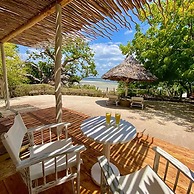Rock And Sea Resort,baobab Suite