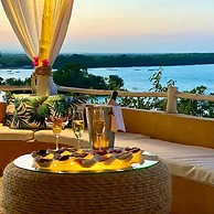 Rock And Sea Resort,baobab Suite