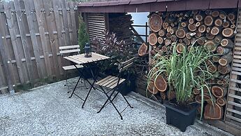 Cozy Furnished Basement Apartment