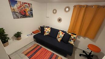 Cozy Furnished Basement Apartment