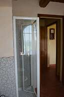 Cottage With Private Swimming Pool