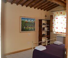 Cottage With Private Swimming Pool