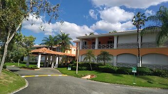 Las Brisas, Juan Dolio, 3br, 3 Pools, Jacuzzi, Beach, Golf, Polo