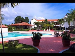 Las Brisas, Juan Dolio, 3br, 3 Pools, Jacuzzi, Beach, Golf, Polo