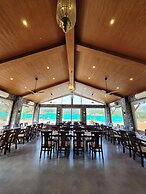 Mastiff Grand La Villae Resort