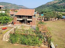 Mastiff Grand La Villae Resort