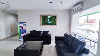 Ruang Nyaman at Apartment GreenLake View