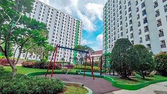 Ruang Nyaman at Apartment GreenLake View