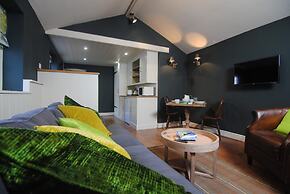 Courtyard Cottages Lymington