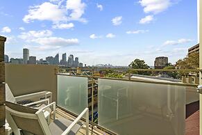 Modern Potts Point Studio