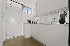 Modern Potts Point Studio