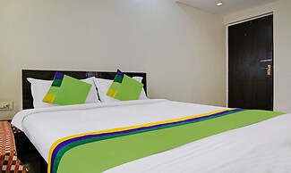 Itsy Hotels Chetan Executive Hadapsar Phursungi