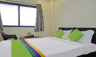 Itsy Hotels Chetan Executive Hadapsar Phursungi