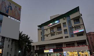 Itsy Hotels Chetan Executive Hadapsar Phursungi