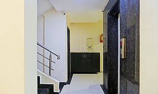 Itsy Hotels Chetan Executive Hadapsar Phursungi