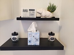 Kern River Retreat - Walk To River & Downtown! 3 Bedroom Retreat by Re